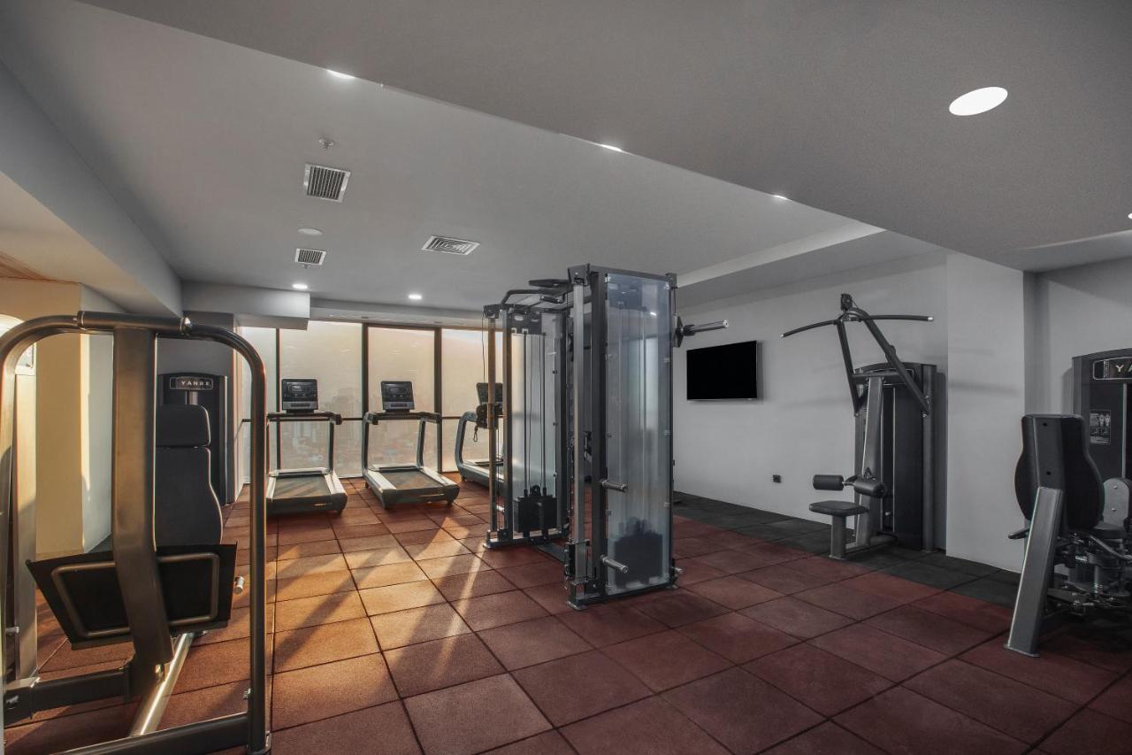Royal Tulip Hotel & Casino, 트빌리시 외부 사진 The gym at the hotel